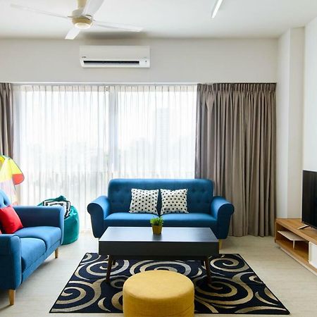 By The Sea Beach Front Apartment Бату-Ферринги Экстерьер фото