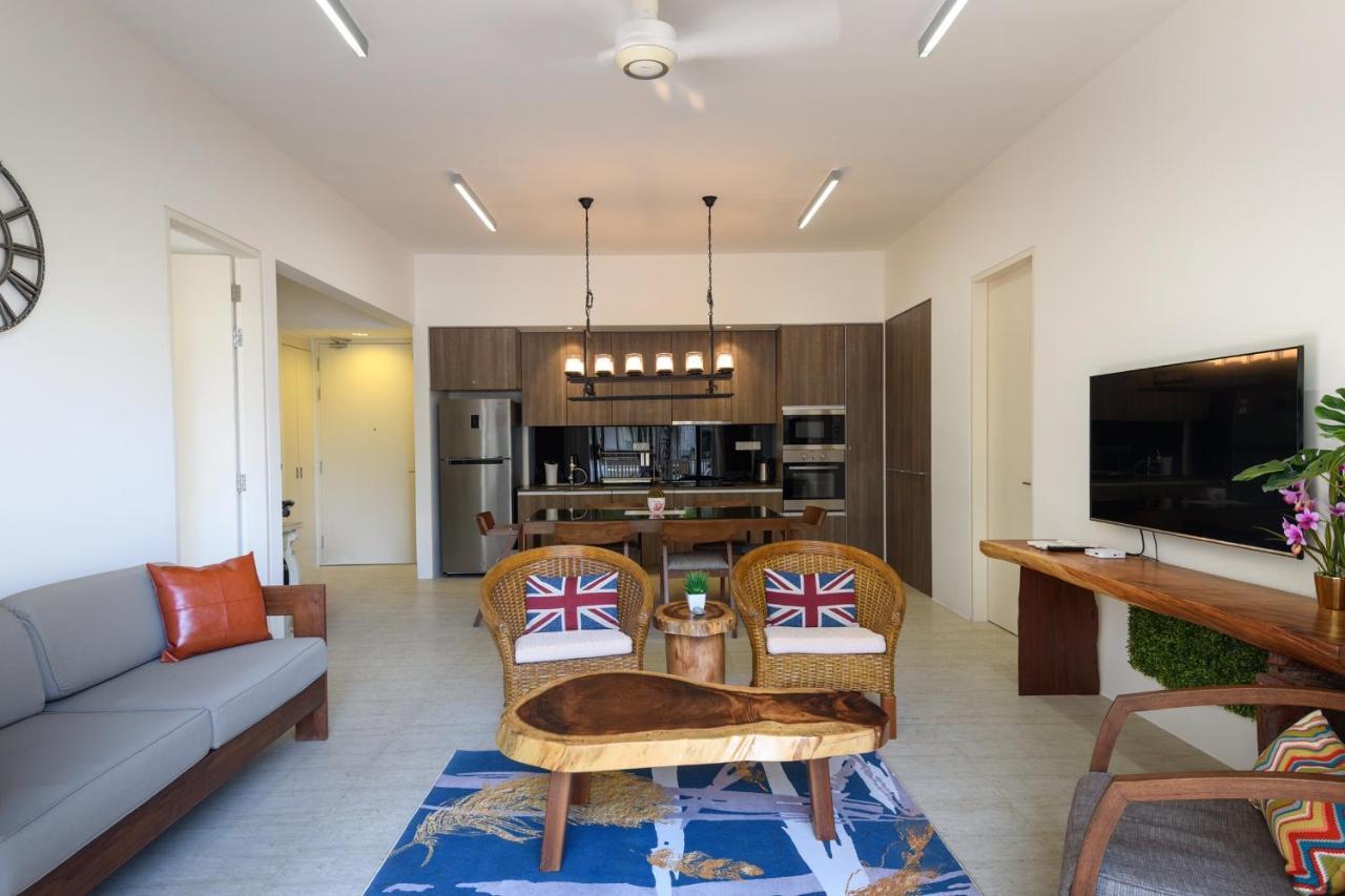 By The Sea Beach Front Apartment Бату-Ферринги Экстерьер фото