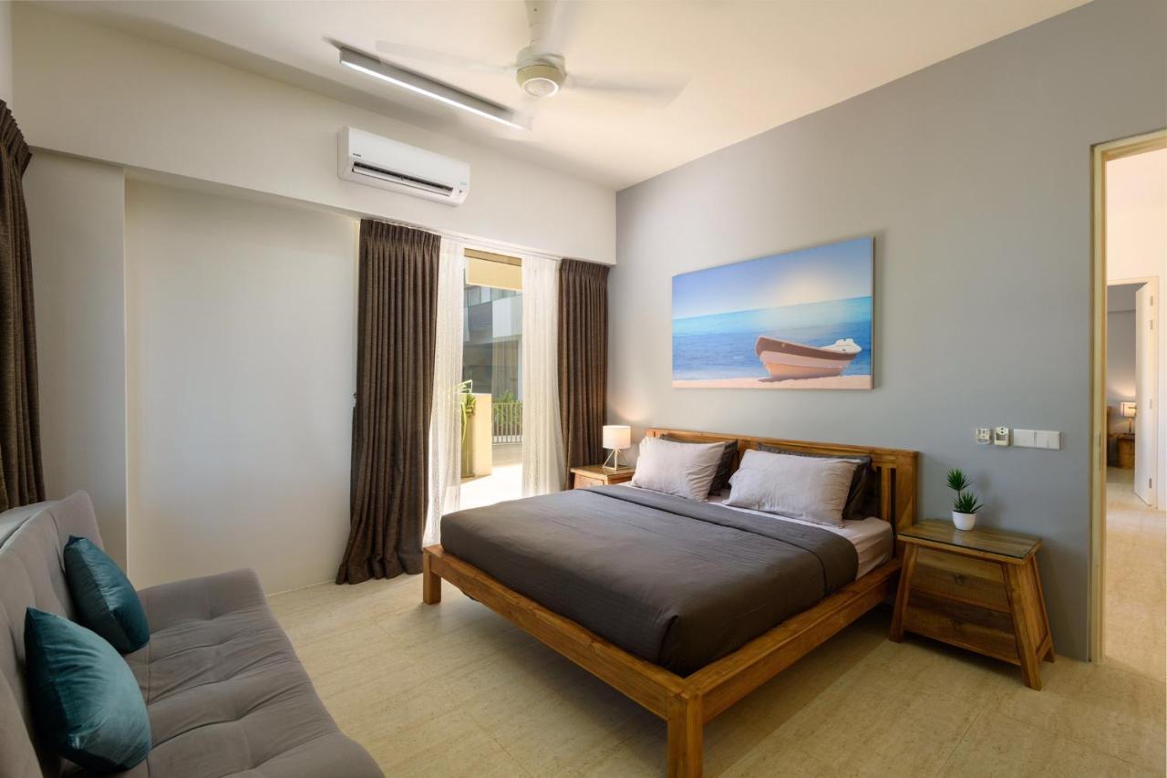 By The Sea Beach Front Apartment Бату-Ферринги Экстерьер фото