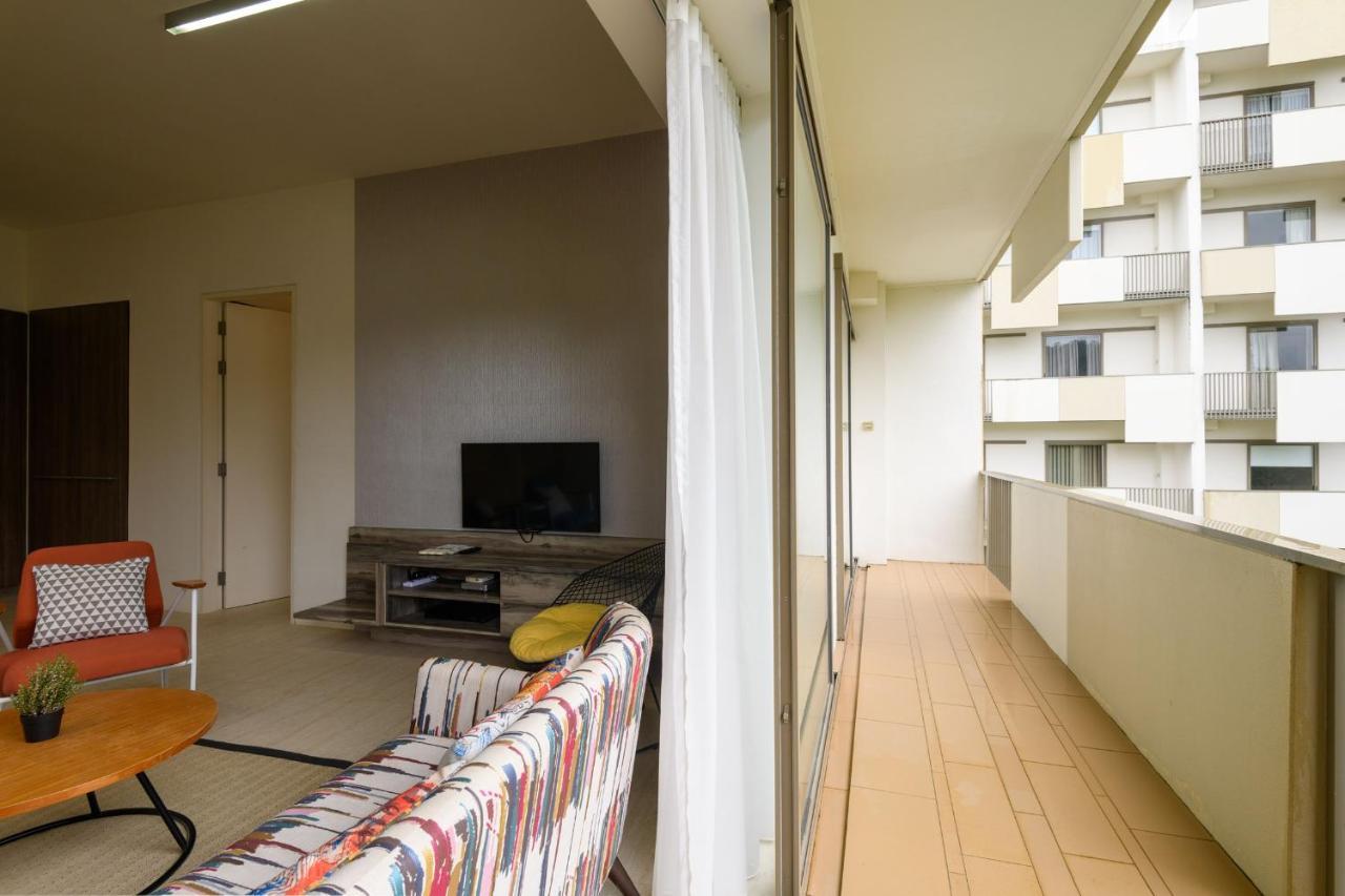 By The Sea Beach Front Apartment Бату-Ферринги Экстерьер фото