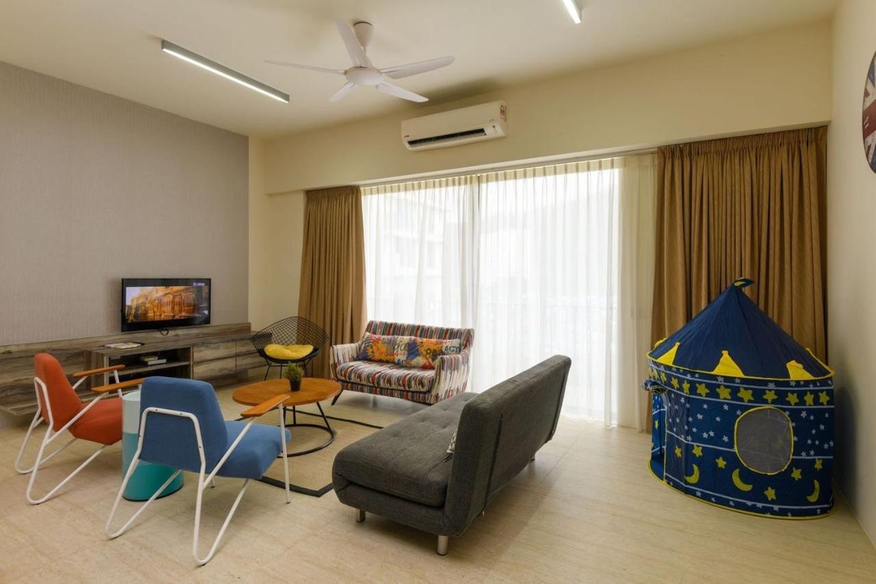 By The Sea Beach Front Apartment Бату-Ферринги Экстерьер фото