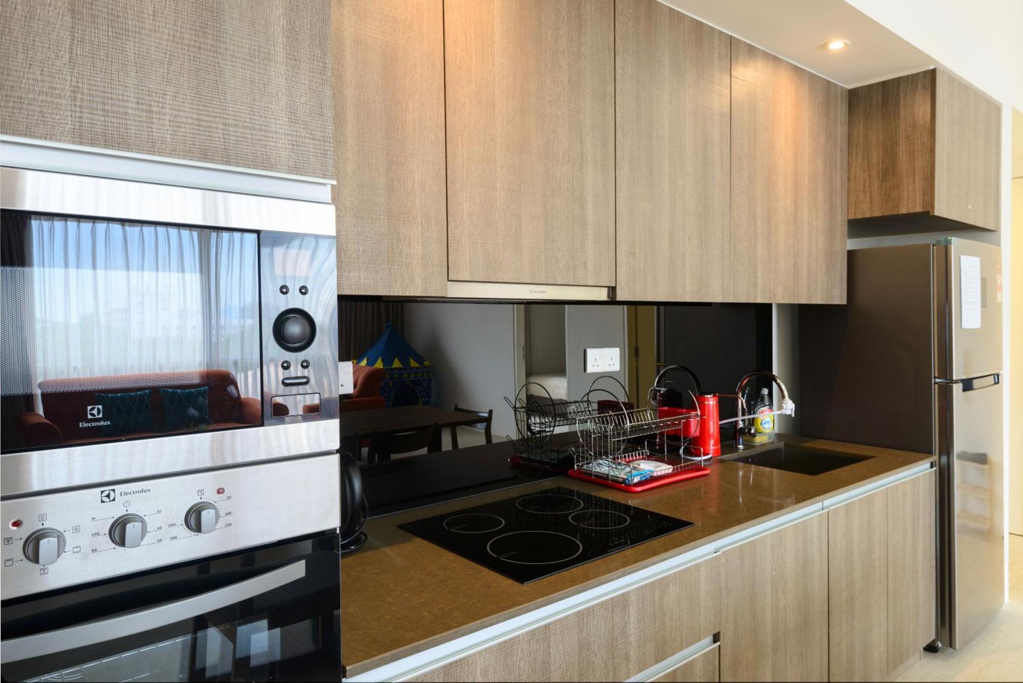 By The Sea Beach Front Apartment Бату-Ферринги Экстерьер фото
