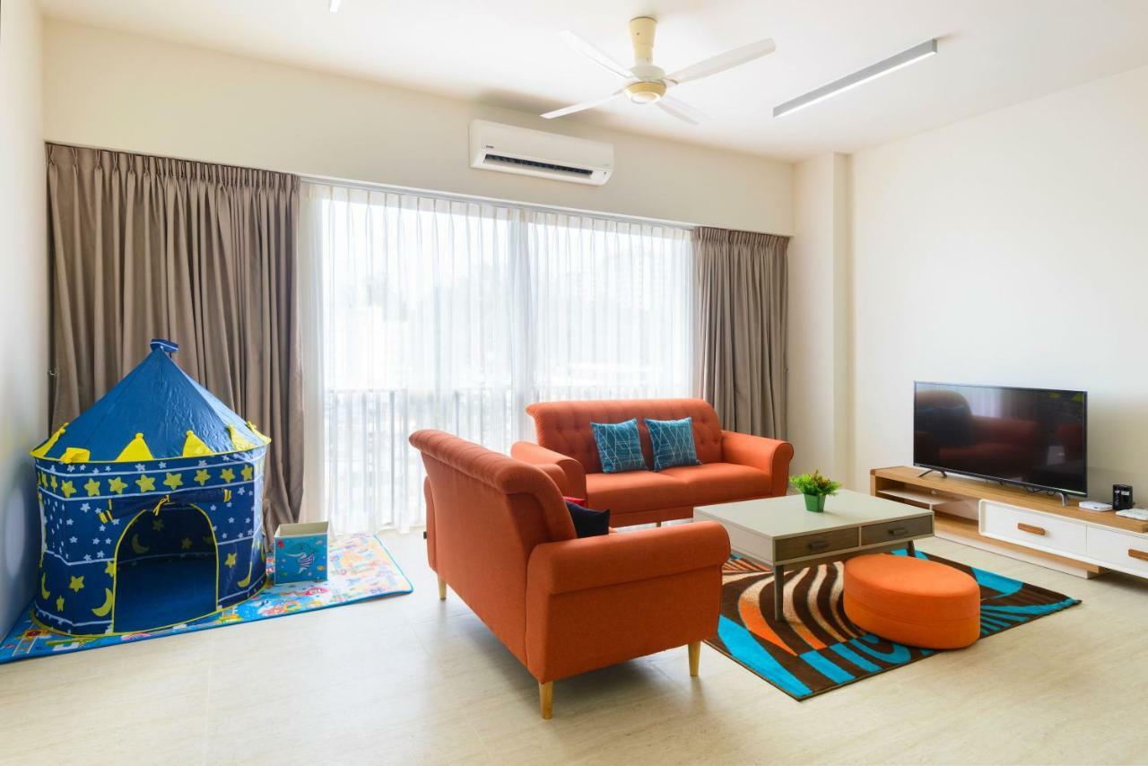 By The Sea Beach Front Apartment Бату-Ферринги Экстерьер фото