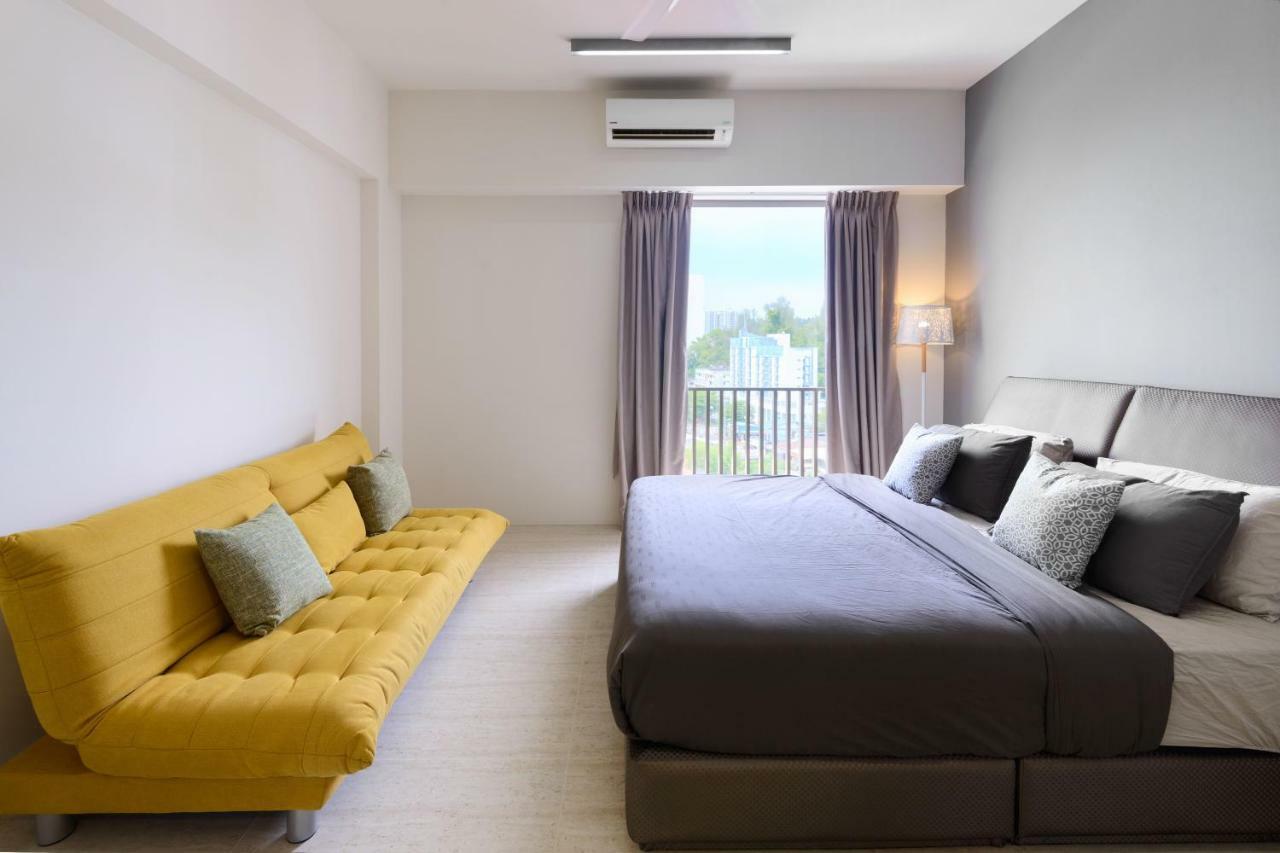 By The Sea Beach Front Apartment Бату-Ферринги Экстерьер фото